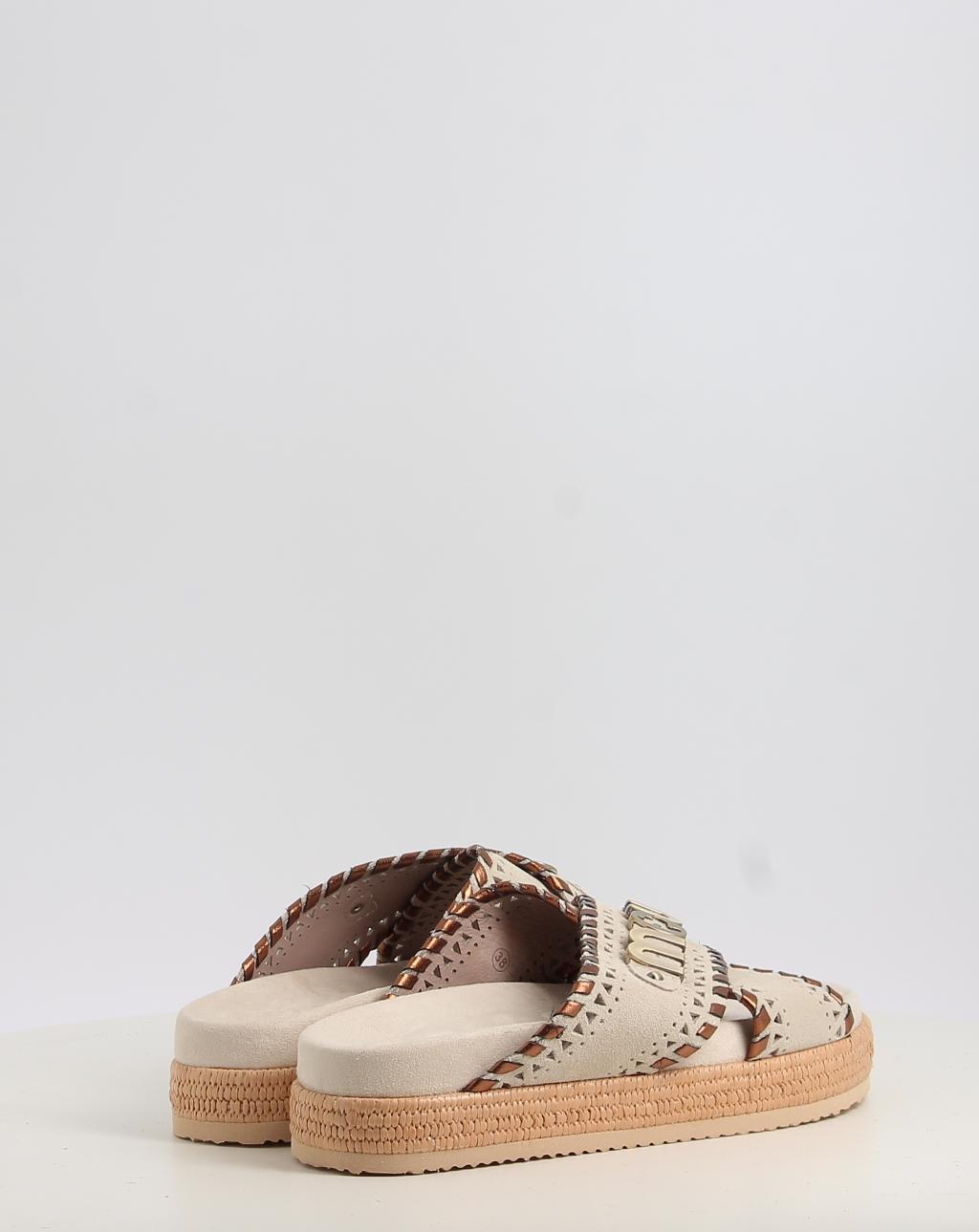 CRISS CROSS SANDAL METSTITCH