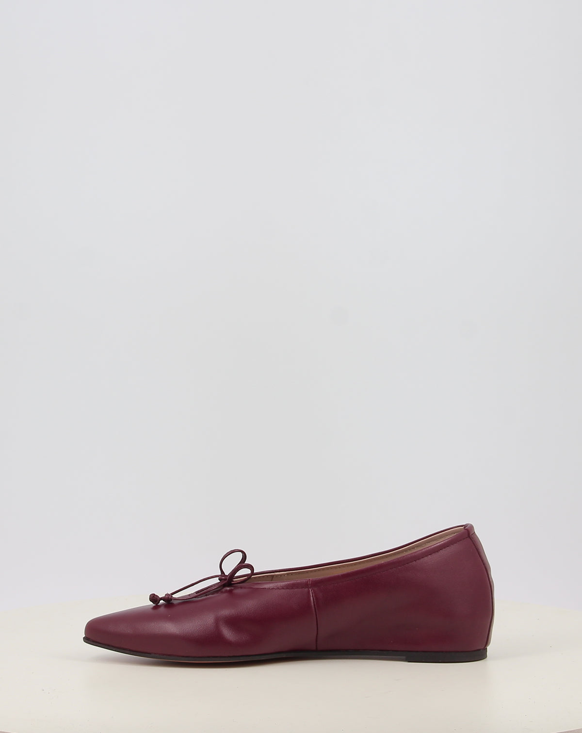 A 3852